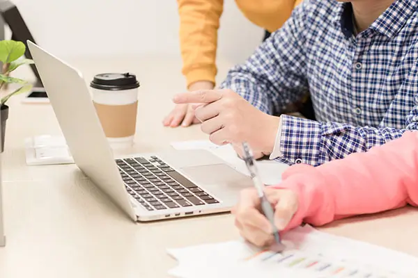 随意慵懒有含义的